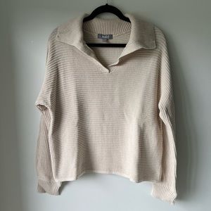 Women’s beige sweater - never worn